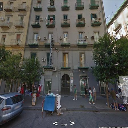 B&B Casa Tua Napoli Bagian luar foto