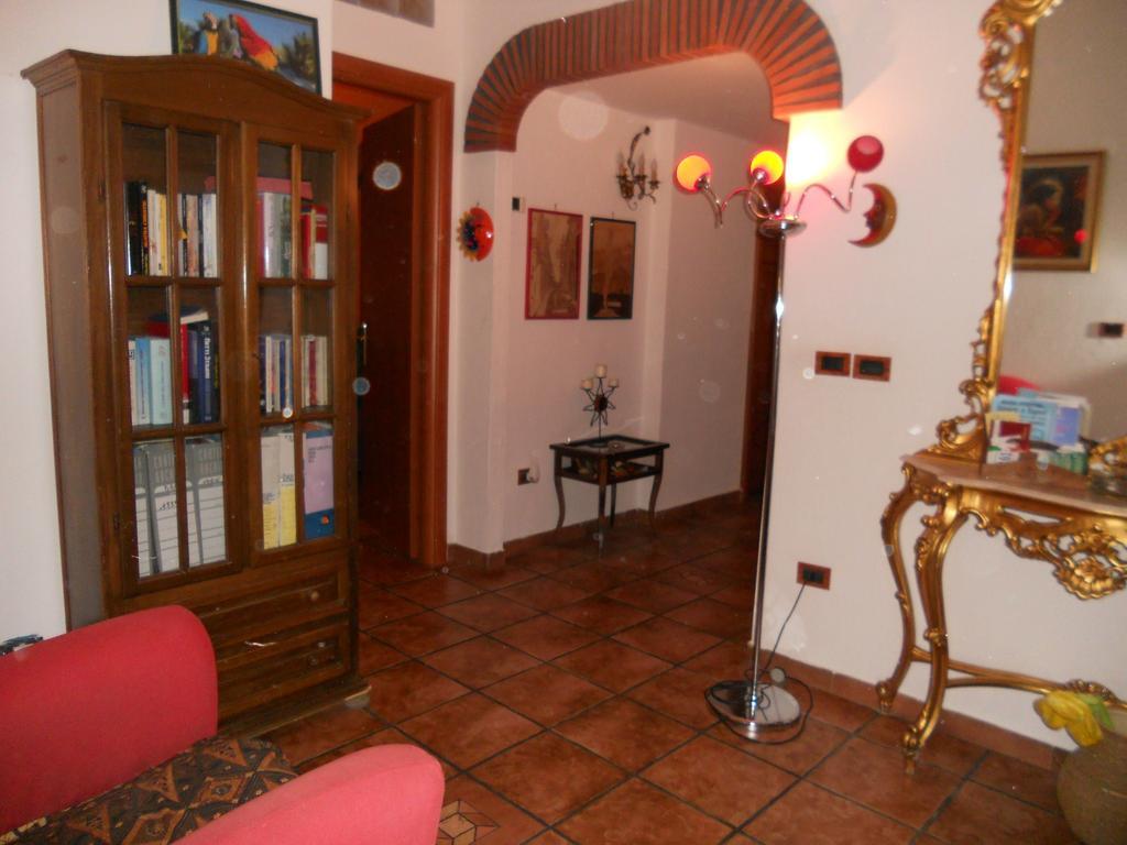 B&B Casa Tua Napoli Bagian luar foto