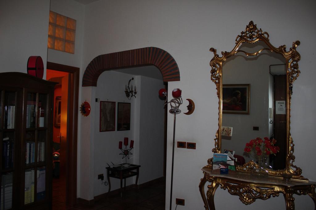 B&B Casa Tua Napoli Bagian luar foto