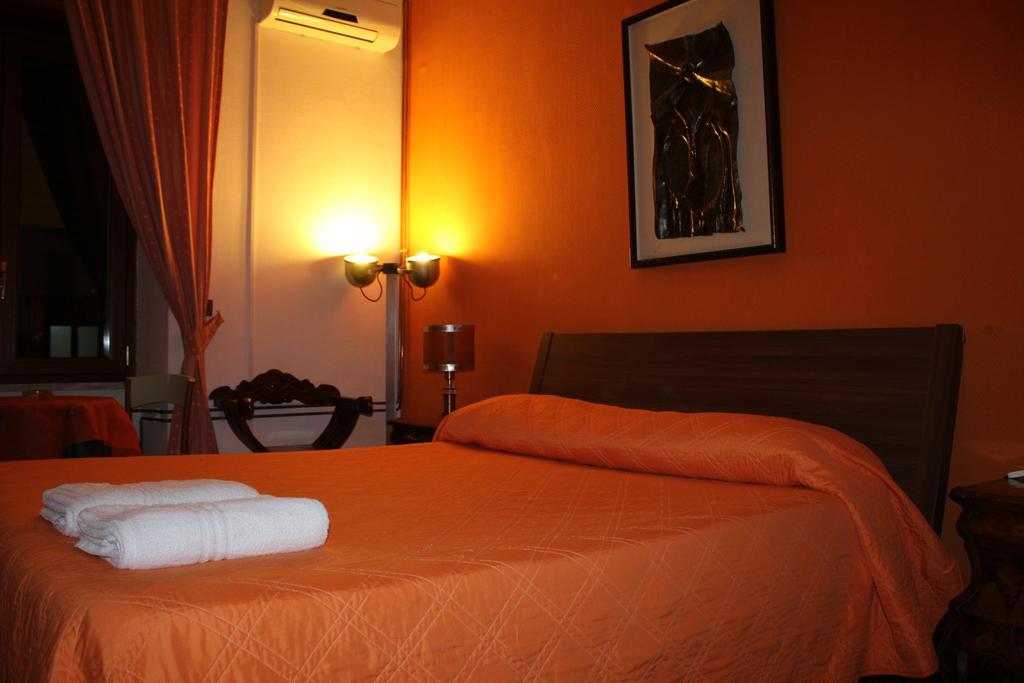 B&B Casa Tua Napoli Bagian luar foto