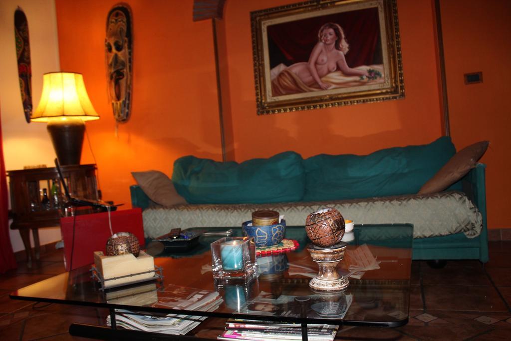 B&B Casa Tua Napoli Bagian luar foto
